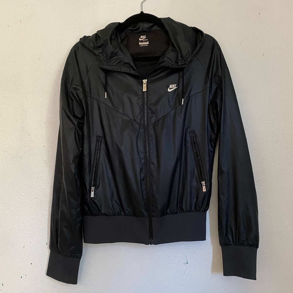 Nike Windbreaker Women's Size Medium Full Zip Jacket black